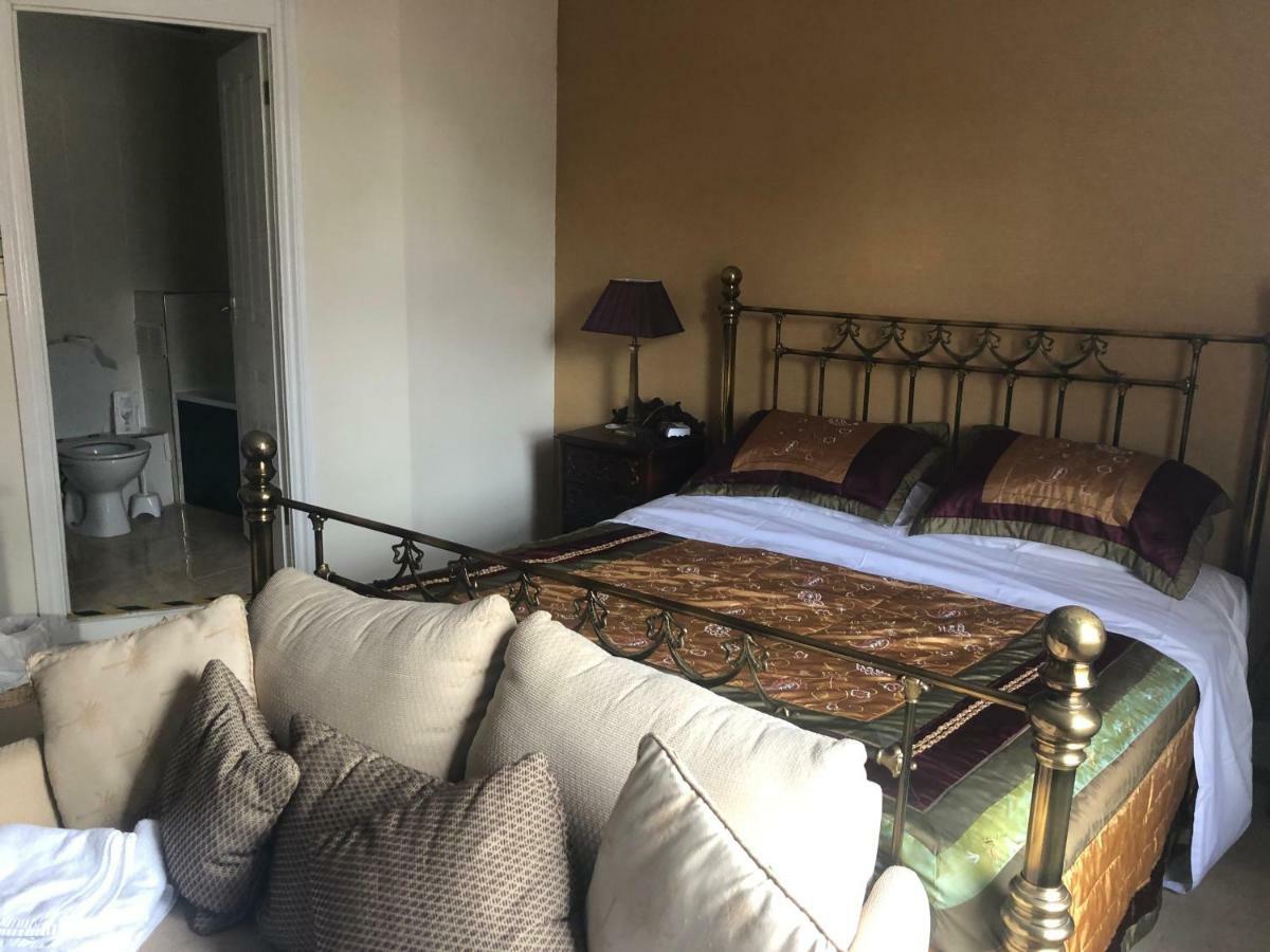 The Lion Hotell Broseley Exteriör bild