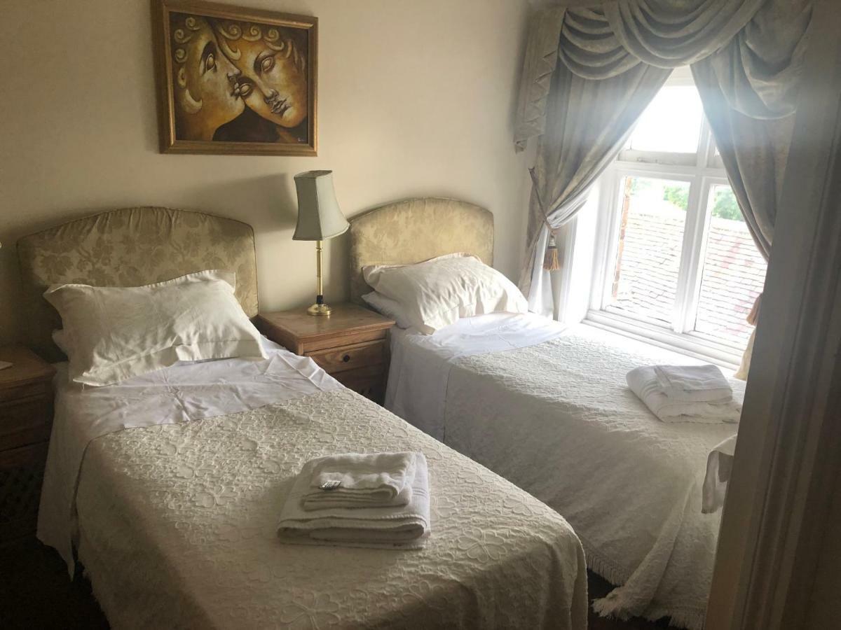 The Lion Hotell Broseley Exteriör bild