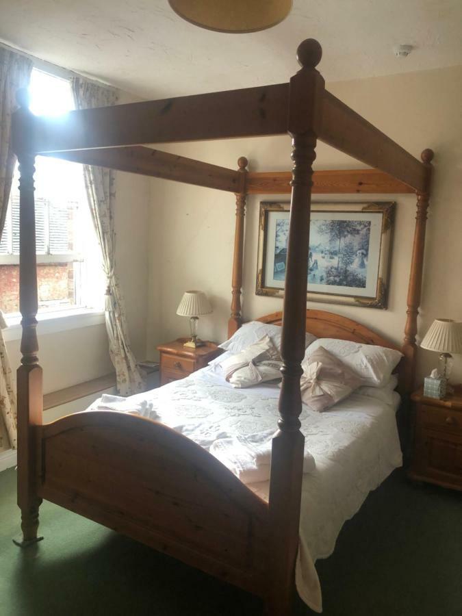The Lion Hotell Broseley Exteriör bild
